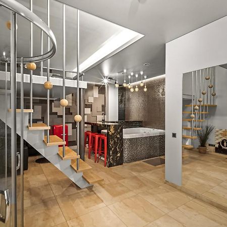 וילנה Secret Lounge - Cozy Studio With Sauna And Jacuzzi מראה חיצוני תמונה