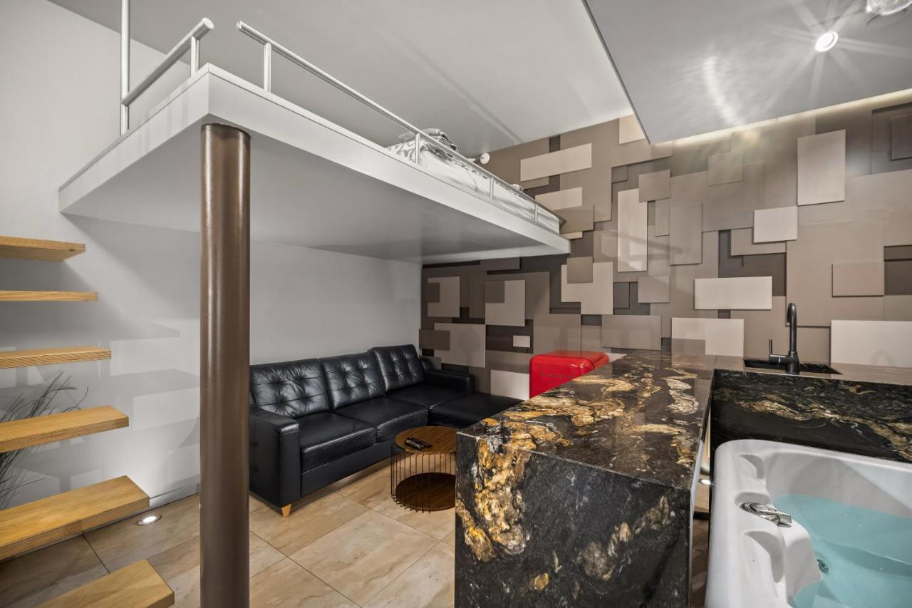 וילנה Secret Lounge - Cozy Studio With Sauna And Jacuzzi מראה חיצוני תמונה